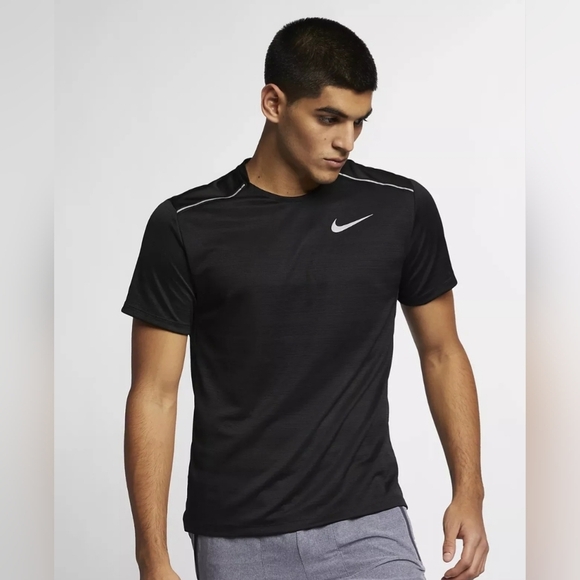 Nike Black Short Sleeve Performance Tee - Picture 1 of 6